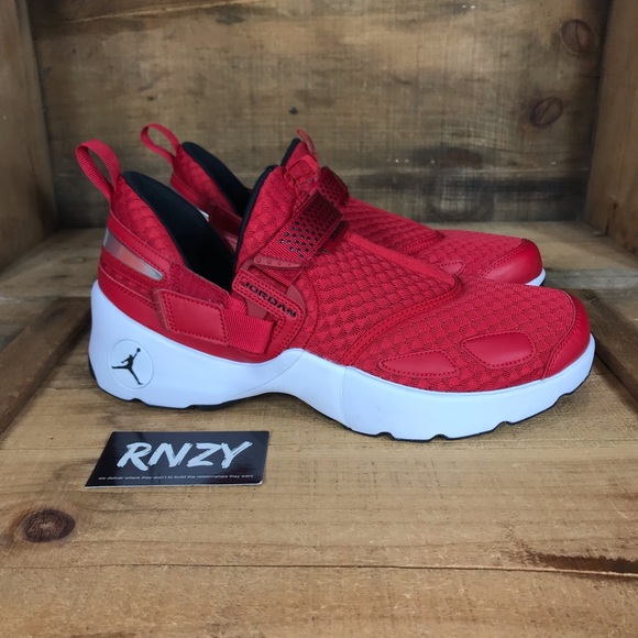 jordan trunner red